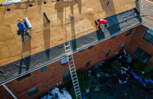 Roofing Contractor Before Signing a Contract